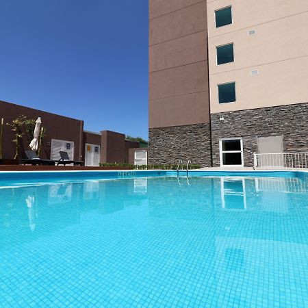 Candlewood Suites Celaya Celaya  Kültér fotó
