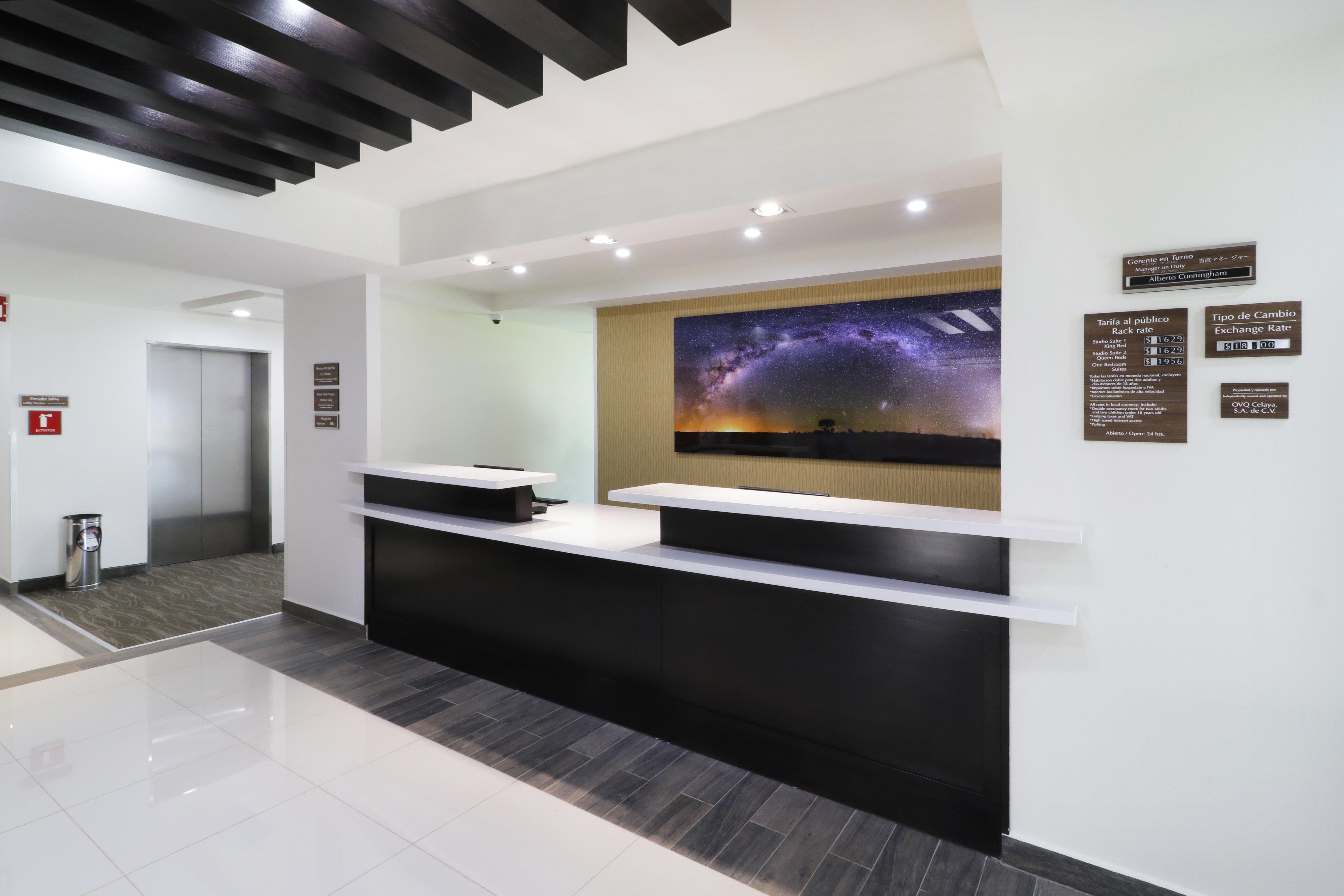 Candlewood Suites Celaya Celaya  Kültér fotó