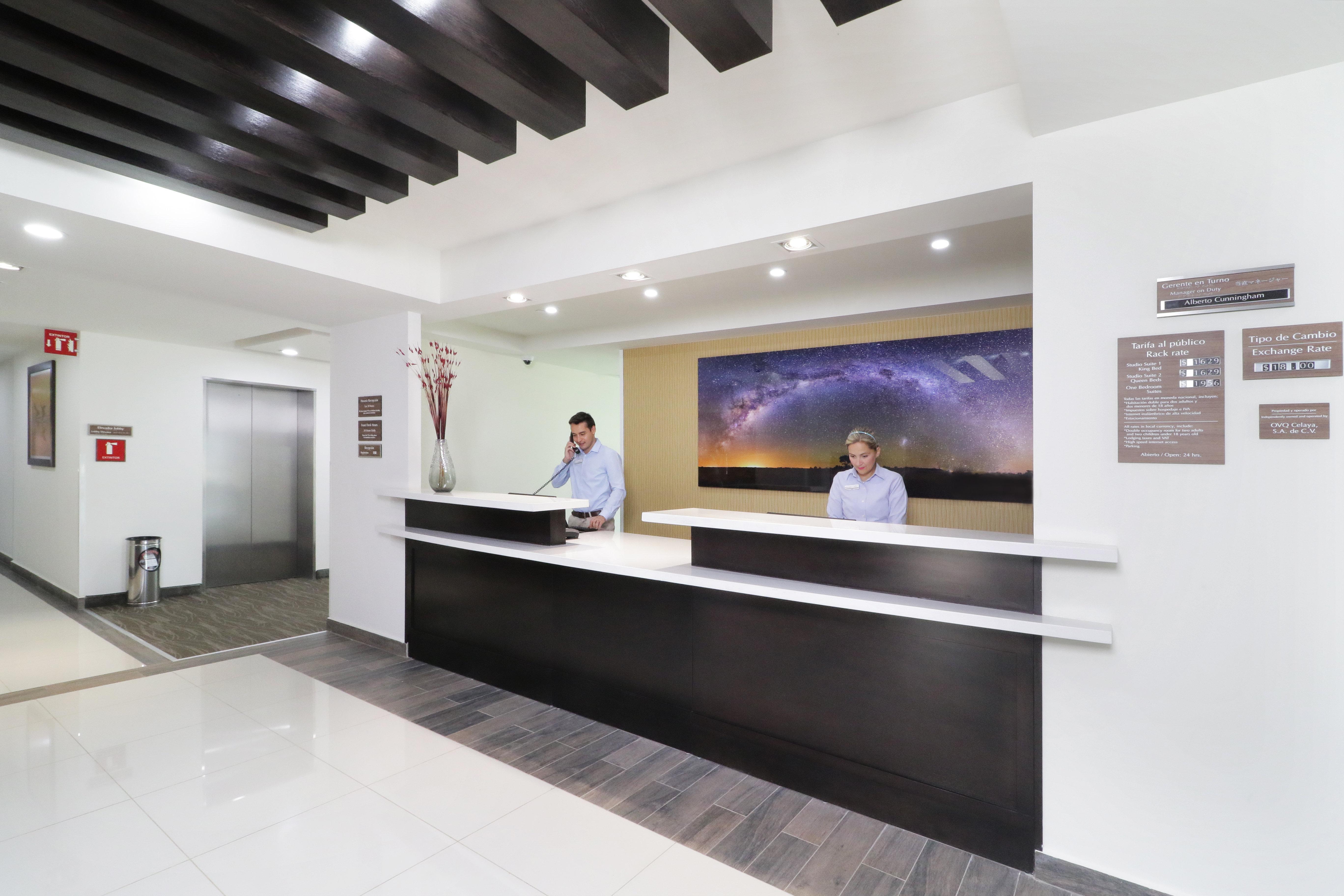 Candlewood Suites Celaya Celaya  Kültér fotó